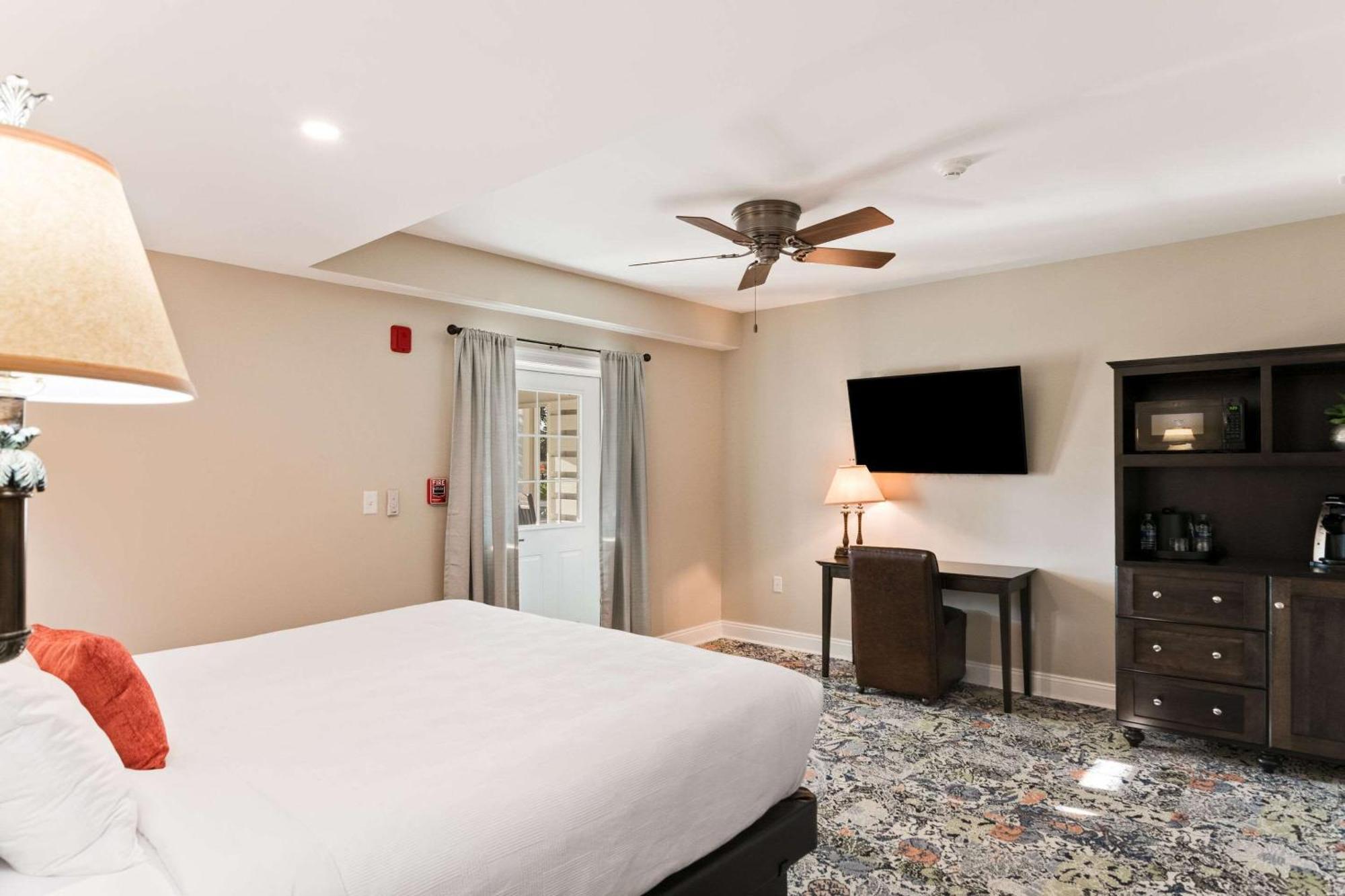 The Port Inn And Cottages, Ascend Hotel Collection Port St. Joe Bagian luar foto